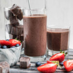 smoothie in glass jar made from superfood smoothie cubes